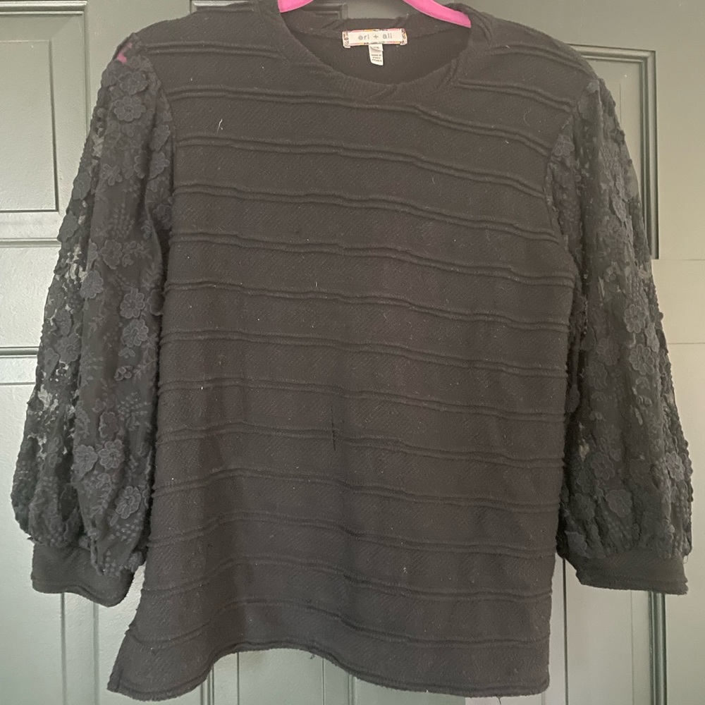 Black lacy sleeves top